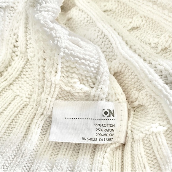 Girl’s Old Navy Jeweled Button Cable Knit Cardigan Size XS 4/5 - Picture 8 of 10